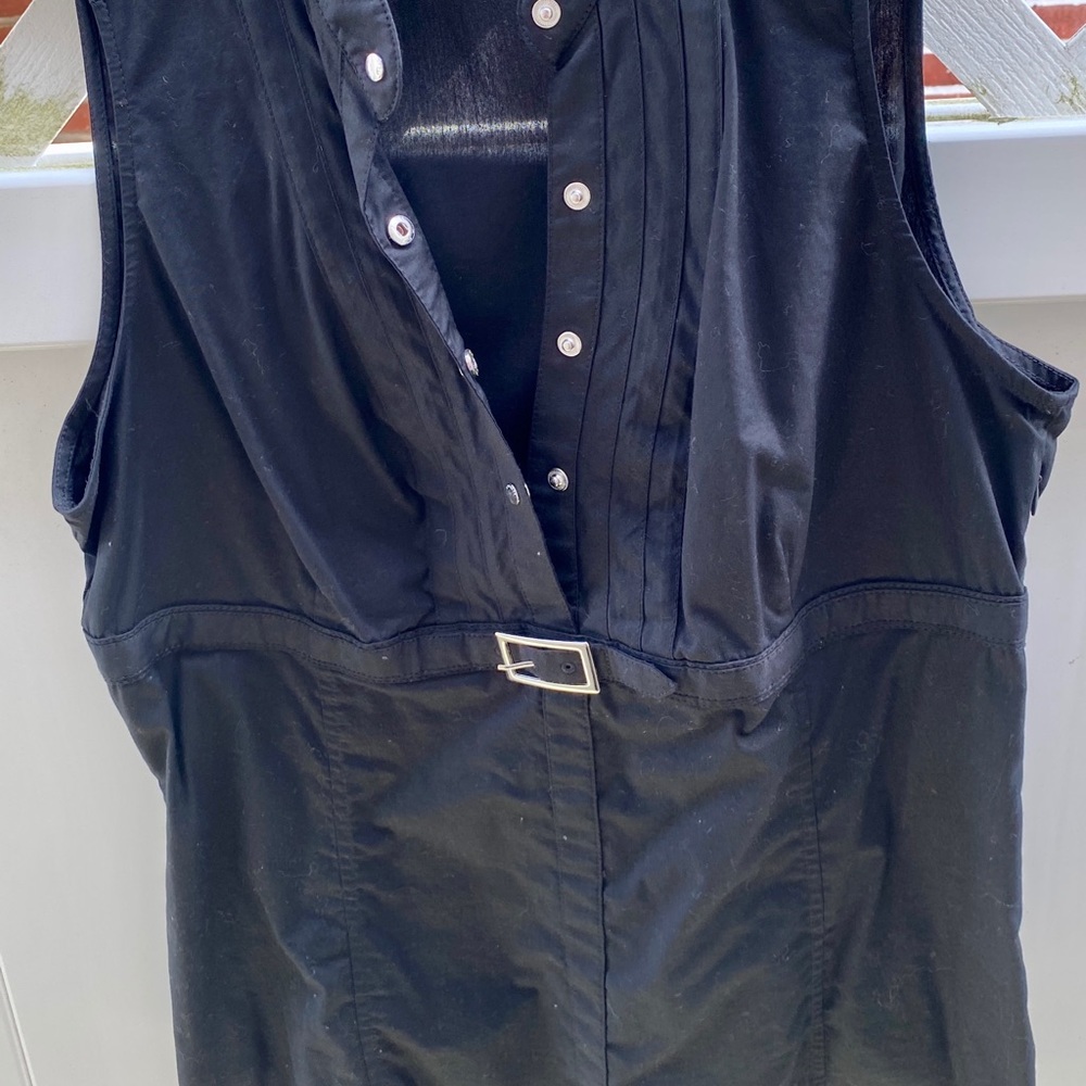 Sleeveless Express Blouse